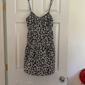 Adorable dress! Size Small